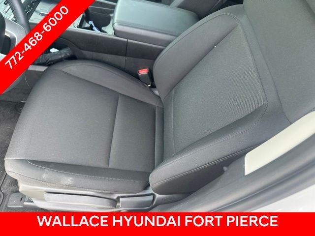 2025 Hyundai Santa Fe SE