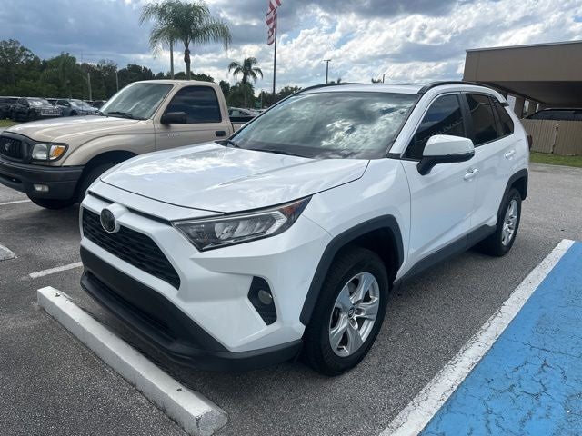 2020 Toyota RAV4 XLE