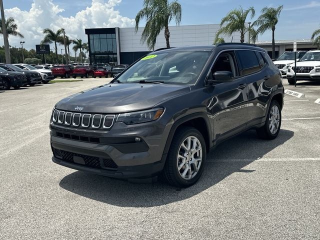 2022 Jeep Compass Latitude Lux