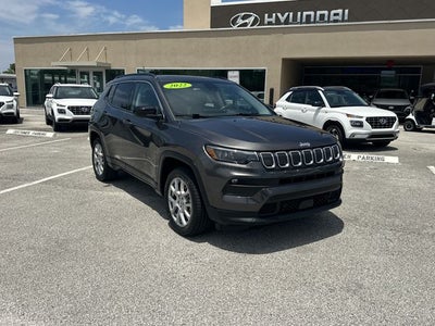 2022 Jeep Compass Latitude Lux