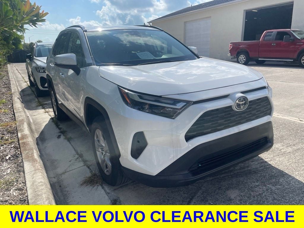 2023 Toyota RAV4 XLE