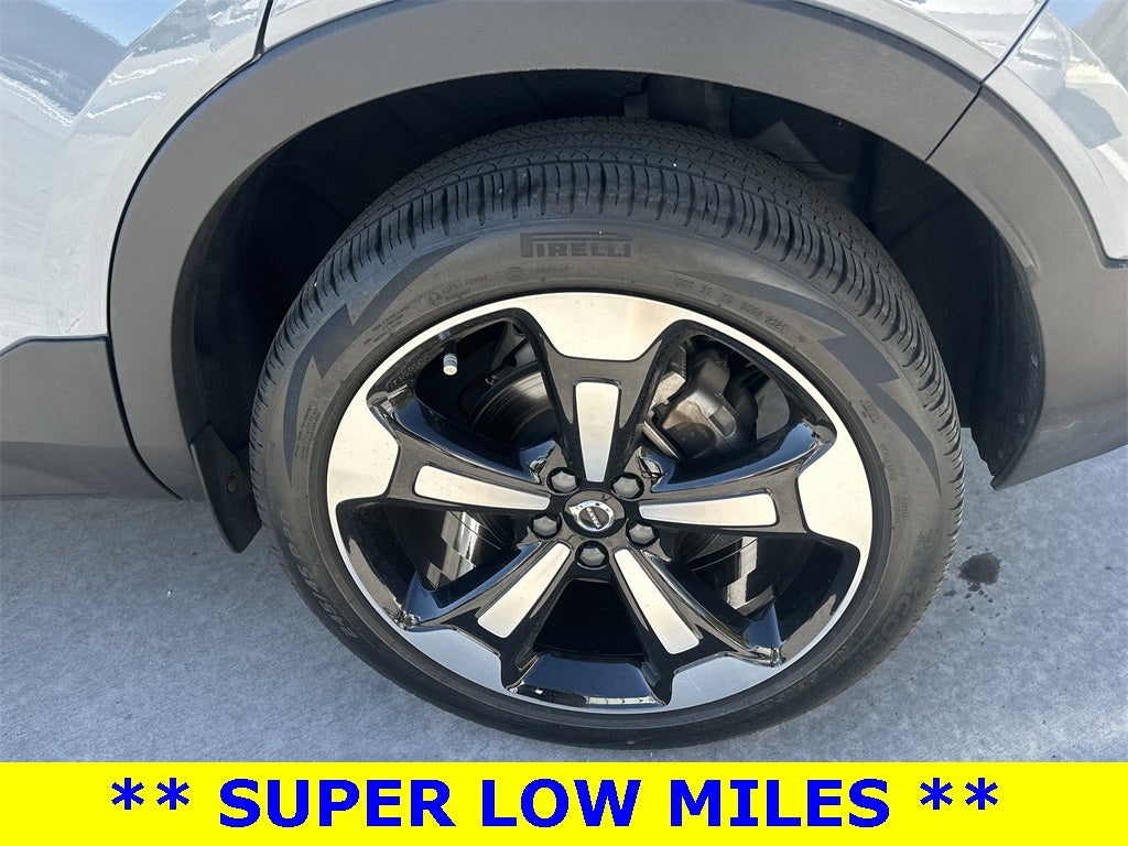 2022 Volvo XC40 Momentum