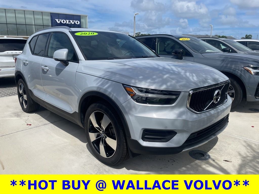 2020 Volvo XC40 Momentum