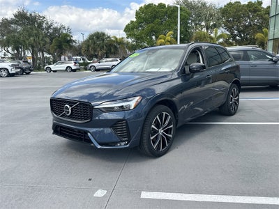 2023 Volvo XC60 B5 Plus Dark Theme