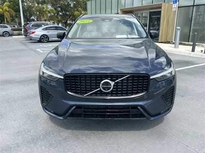 2023 Volvo XC60 B5 Plus Dark Theme