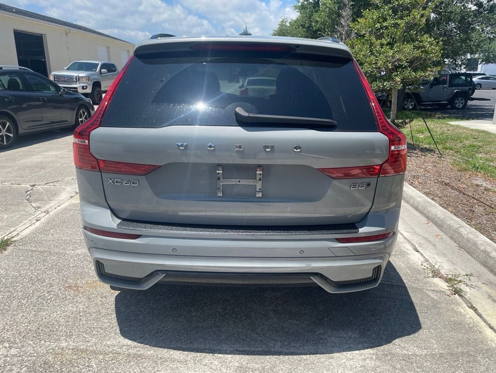 2024 Volvo XC60 B5 Plus Dark Theme