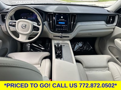 2024 Volvo XC60 B5 Ultimate Dark Theme