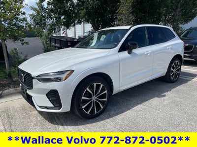 2023 Volvo XC60 B5 Plus Dark Theme