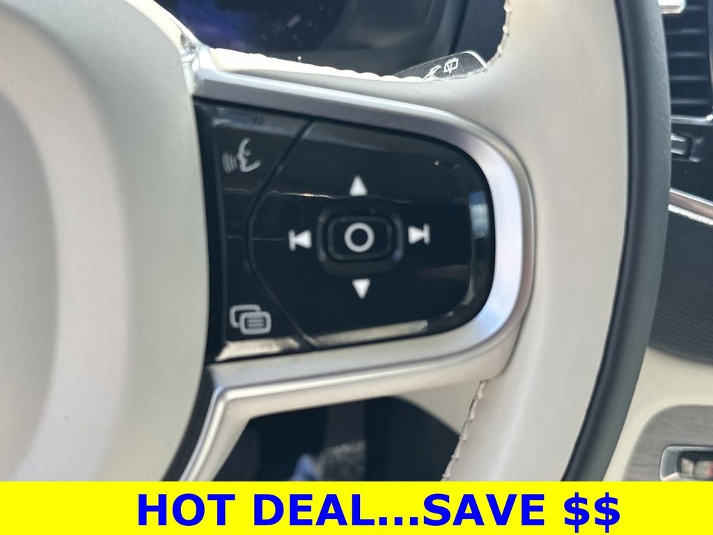 2025 Volvo XC90 B5 Plus