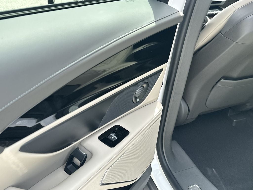 2025 Lincoln Nautilus Reserve