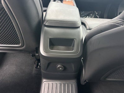 2024 Volvo XC60 Recharge Plug-In Hybrid Ultimate