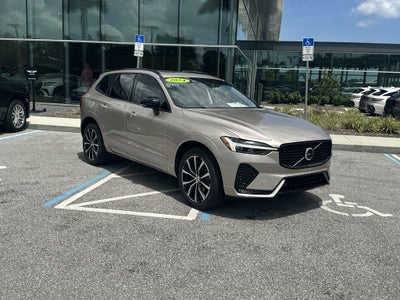 2024 Volvo XC60 B5 Plus Dark Theme