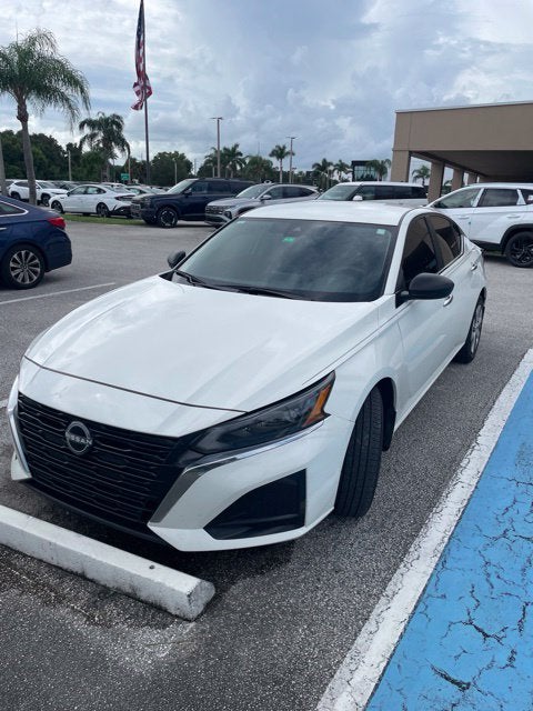 2025 Nissan Altima