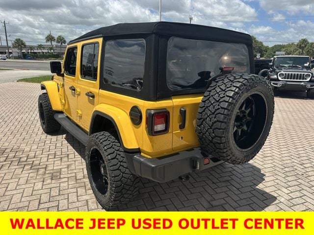 2020 Jeep Wrangler Unlimited Sahara **LIFTED**