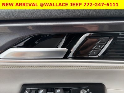 2024 Jeep Wagoneer L Base