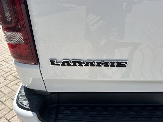 2023 RAM 1500 Laramie w/ Air Suspension