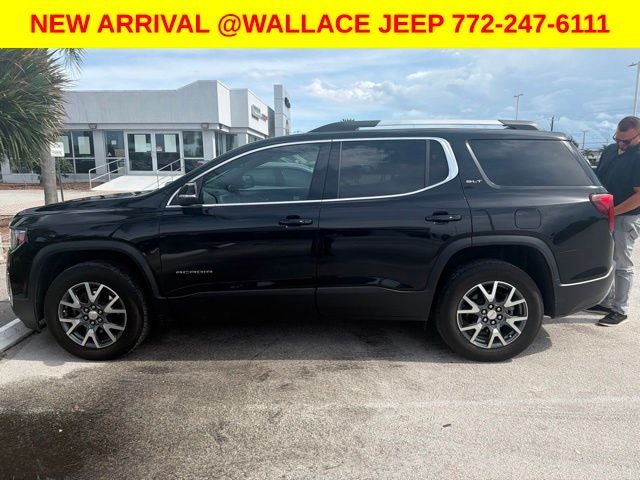 2023 GMC Acadia SLT