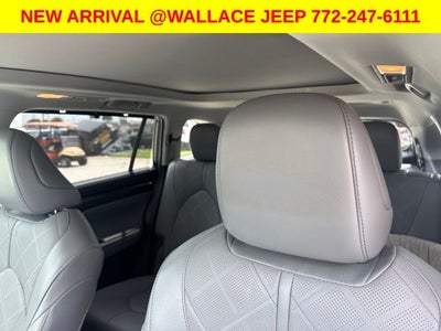 2022 Toyota Highlander Platinum