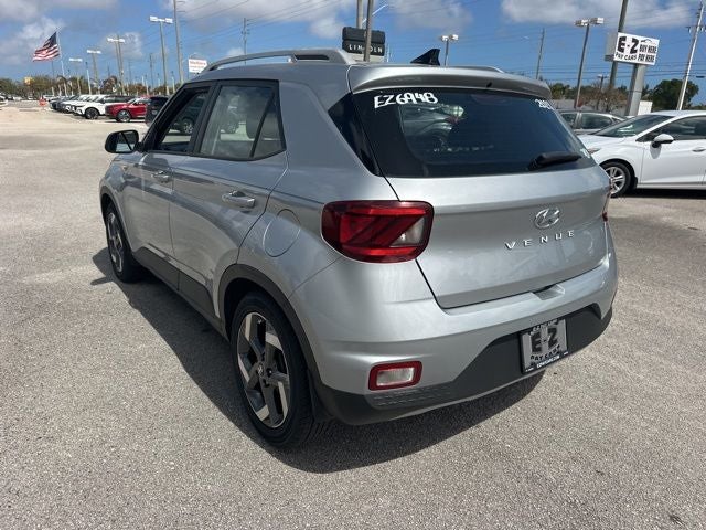2021 Hyundai Venue SEL