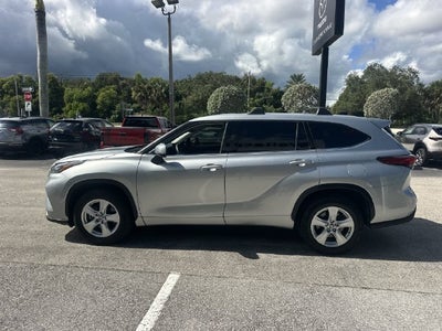 2022 Toyota Highlander L