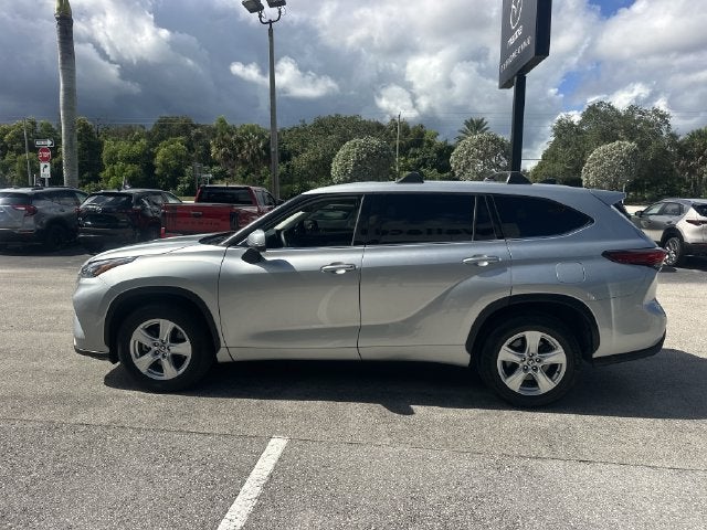 2022 Toyota Highlander L