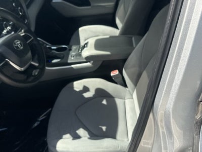 2022 Toyota Highlander L