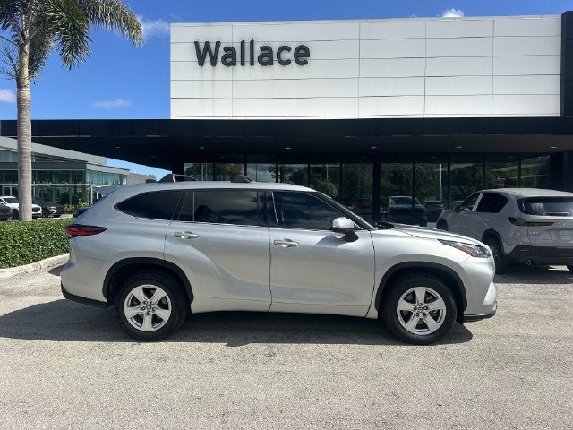 2022 Toyota Highlander L