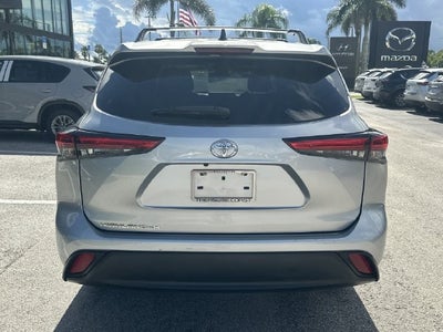 2022 Toyota Highlander L