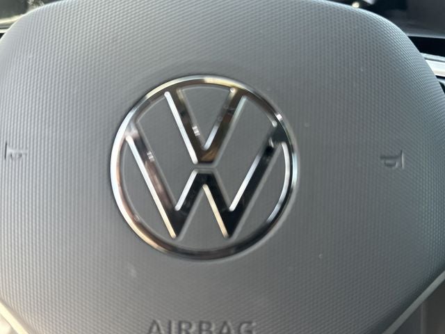 2024 Volkswagen Atlas Cross Sport 2.0T SEL Premium R-Line