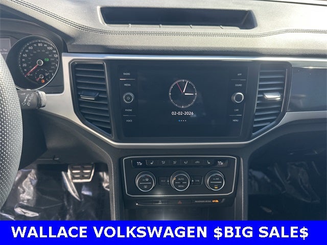 2021 Volkswagen Atlas 3.6L V6 SE w/Technology R-Line