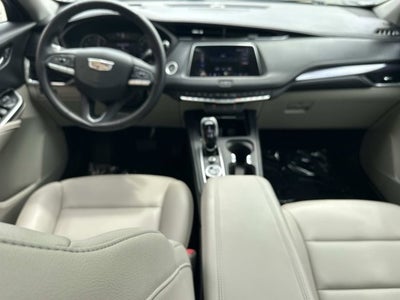 2022 Cadillac XT4 FWD Luxury