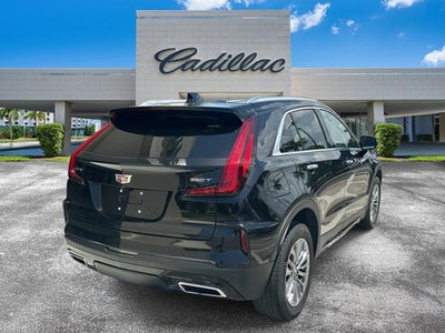 2025 Cadillac XT4 FWD Premium Luxury