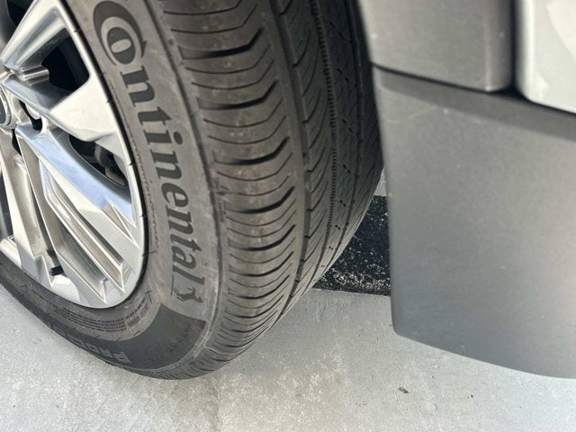 2025 Cadillac XT4 FWD Premium Luxury