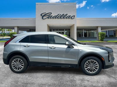 2025 Cadillac XT4 FWD Premium Luxury