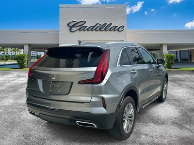 2025 Cadillac XT4 FWD Premium Luxury