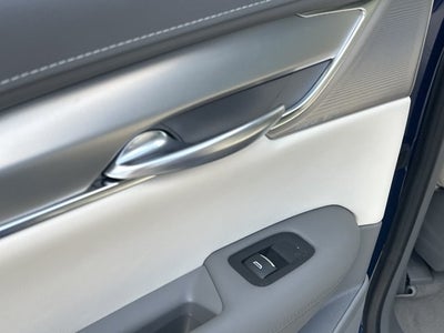2023 Cadillac XT5 FWD Premium Luxury