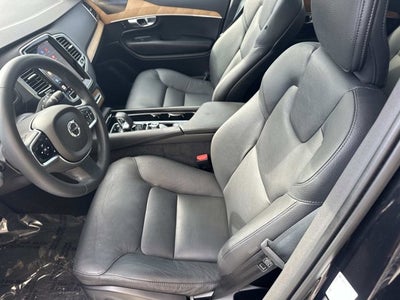 2024 Volvo XC90 Recharge Plug-In Hybrid Plus Bright Theme