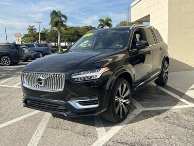 2024 Volvo XC90 Recharge Plug-In Hybrid Plus Bright Theme