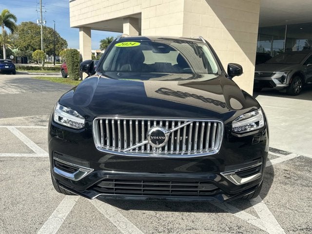 2024 Volvo XC90 Recharge Plug-In Hybrid Plus Bright Theme