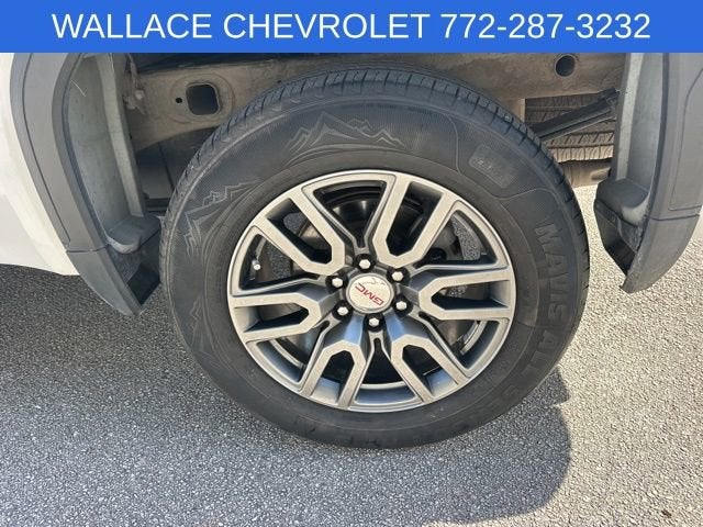 2022 GMC Sierra 1500 Limited AT4