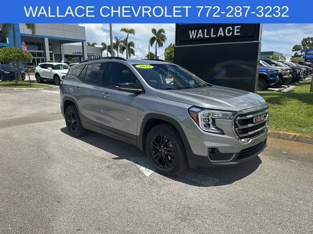 2023 GMC Terrain AT4